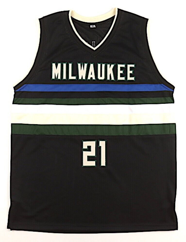 Jrue Holiday Milwaukee Bucks Signed Jersey / 2021 NBA Champion (Becket –  Super Sports Center