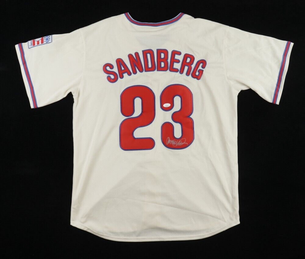  Ryne Sandberg Autographed Gray Cubs Jersey