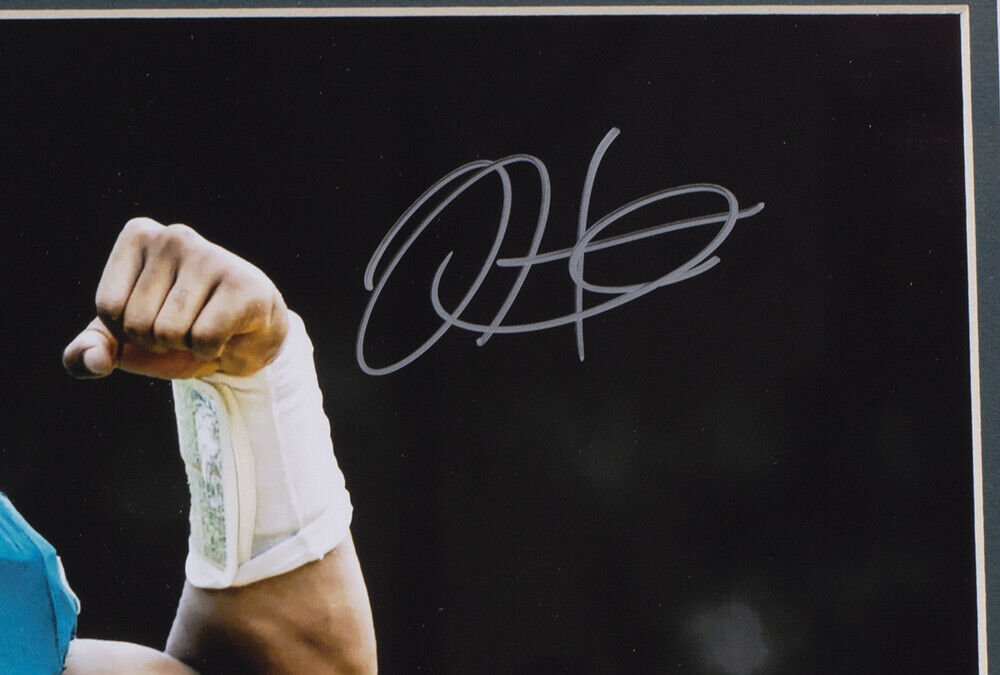 Jalen Hurts Signed Framed Philadelphia Eagles 11x14 Football Flexing Photo JSA