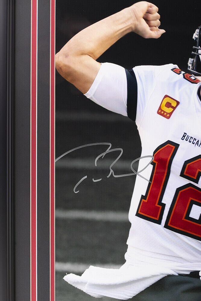 Framed Autographed/Signed Tom Brady Super Bowl LV Tampa Bay Buccaneers  16x20 Football Photo Fanatics COA at 's Sports Collectibles Store