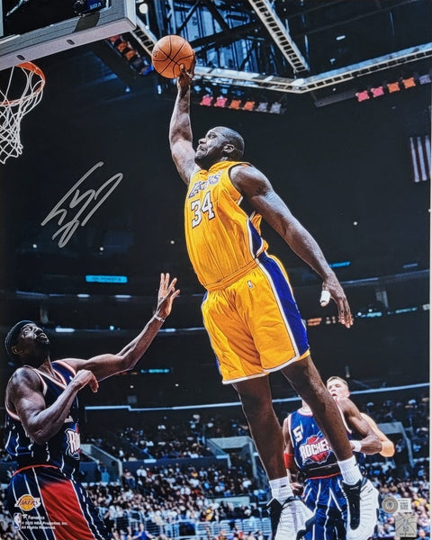 Shaquille O'Neal Autographed Los Angeles Lakers 16x20 Photo Beckett Witnessed #1