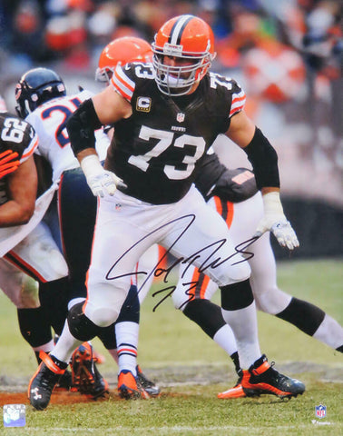 Joe Thomas Signed Cleveland Browns Action vs Bears 16x20 Photo (SCHWARTZ COA)