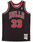 SCOTTIE PIPPEN Autographed Bulls Pinstripe Mitchell & Ness Jersey FANATICS