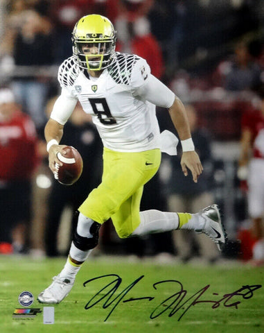 MARCUS MARIOTA AUTOGRAPHED SIGNED 16X20 PHOTO OREGON DUCKS MM HOLO STOCK #87193