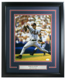 Tom Glavine Signed Framed Atlanta Braves 11x14 Photo JSA