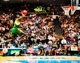 SHAWN KEMP AUTOGRAPHED 16X20 PHOTO SEATTLE SUPERSONICS MCS HOLO STOCK #202458