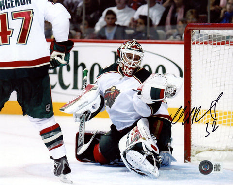 Niklas Backstrom Autographed Minnesota Wild 8x10 Photo Beckett 46304