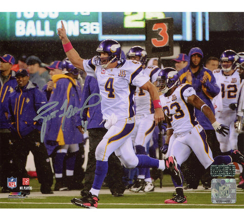 Brett Favre Signed Minnesota Vikings Unframed 8x10 NFL Photo - 500th Touchdown