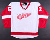 Jonathan Ericsson Signed Redwings Jersey (Beckett) 14 Year Detroit Defenseman