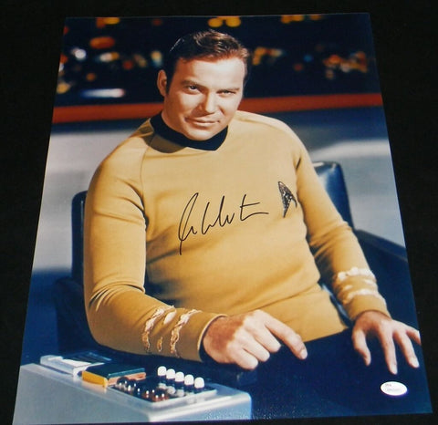 WILLIAM SHATNER AUTOGRAPHED SIGNED STAR TREK CAPTAIN KIRK 16x20 PHOTO JSA