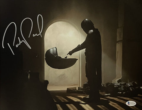 Pedro Pascal Autographed/Signed The Mandalorian 16x20 Photo Beckett 46525