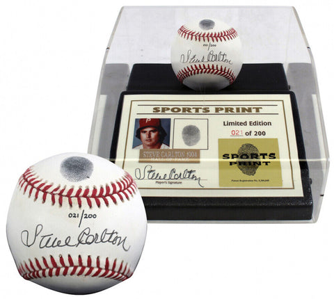 Steve Carlton Signed LE ONL Baseball w/ Thumbprint w/ Display Case (Beckett COA)