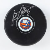 Bryan Trottier Signed New York Islander Logo Hockey Puck (Schwartz &Frozen Pond)