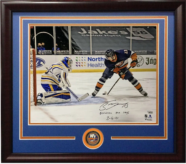 Mathew Barzal Islanders Signed Between The Legs Goal Auto 16x20 Framed Fanatics