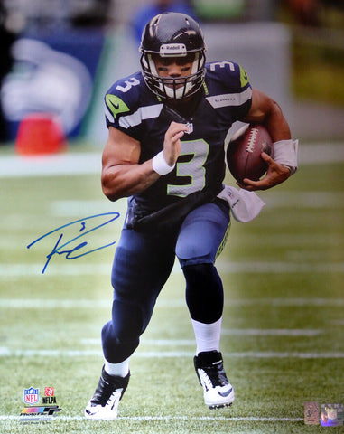 RUSSELL WILSON AUTOGRAPHED 16X20 PHOTO SEATTLE SEAHAWKS RW HOLO STOCK #106945