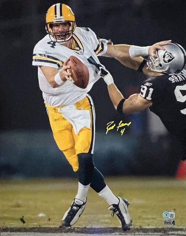 BRETT FAVRE SIGNED GREEN BAY PACKERS VS RAIDERS MNF 16x20 PHOTO BECKETT