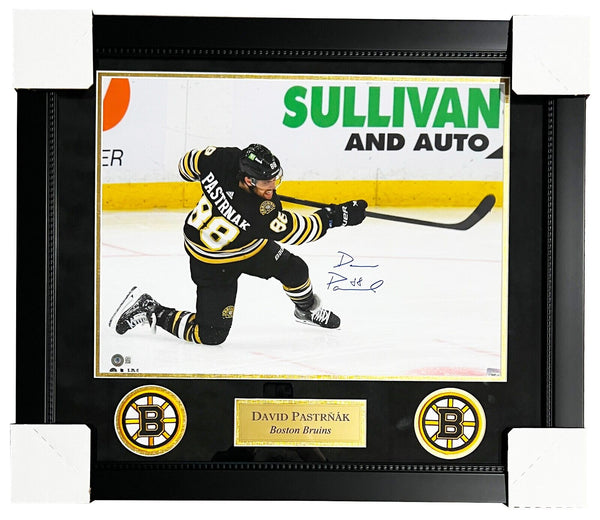 David Pastrnak Boston Bruins Signed Centennial 16x20 Matted & Framed Photo BAS