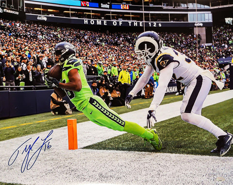 TYLER LOCKETT AUTOGRAPHED 16X20 PHOTO SEAHAWKS TOE TAP TD VS. RAMS MCS 209205