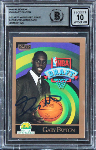 Sonics Gary Payton Signed 1990 Skybox #365 Rookie Card Auto 10! BAS Slabbed