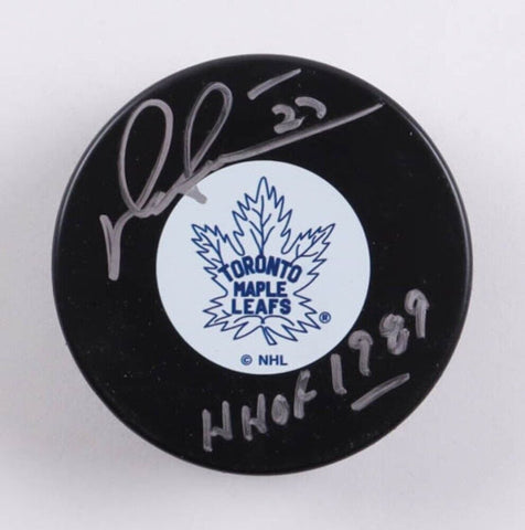 Darryl Sittler Signed Toronto Maple Leafs Logo Hockey Puck "HHOF 1989" (Beckett)