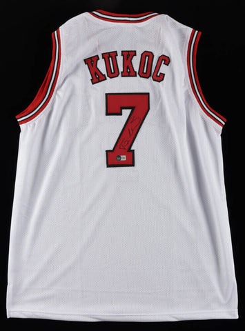 Toni Kukoc Signed Chicago Bull Jersey (Beckett) 3xNBA Champion 1996-1998 Forward