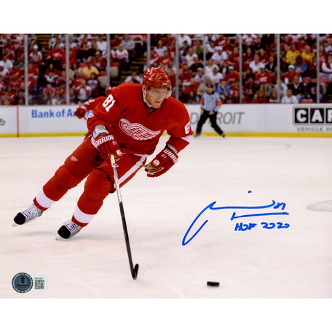 Marian Hossa Autographed Detroit Red Wings 8x10 Photo HOF 2020 Beckett 46878