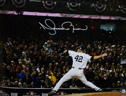 Mariano Rivera Signed 16x20 New York Yankees Pitching Photo - Beckett W Hologram