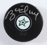 Brett Hull Signed Stars Hockey Puck (Beckett) 741 NHL Goals -2xStanley Cup Champ