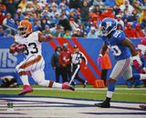 Trent Richardson Autographed Browns 16x20 Against NY Giants Photo- JSA Auth