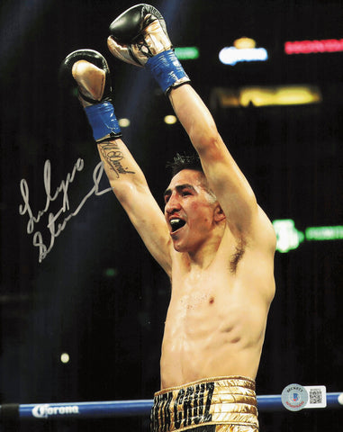 Leo Santa Cruz Autographed Signed 8x10 Photo Beckett BAS QR #BH29212