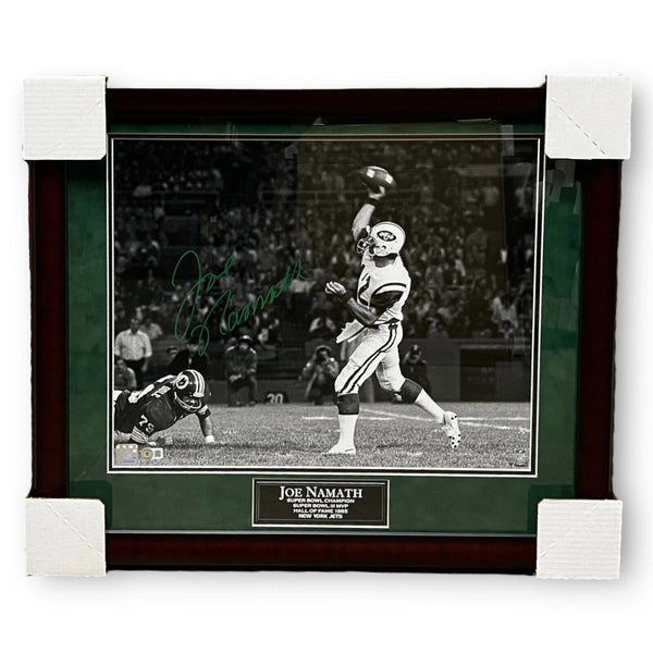 Joe Namath New York Jets Autographed 16x20 Photo Framed to 23x27 Beckett