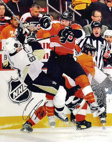 Claude Giroux Signed 16x20 Philadelphia Flyers Hockey Photo vs Crosby PSA ITP