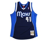 Dirk Nowitzki Signed Dallas Mavericks Mitchell & Ness Swingman Navy Jersey