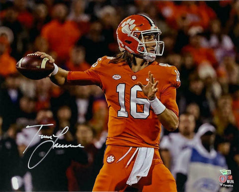 TREVOR LAWRENCE Autographed Clemson Tigers 16" x 20" Photograph FANATICS