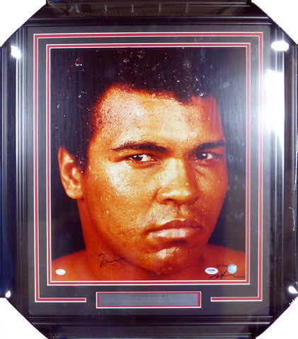 Muhammad Ali Autographed Signed Framed 16x20 Photo PSA/DNA #M08374