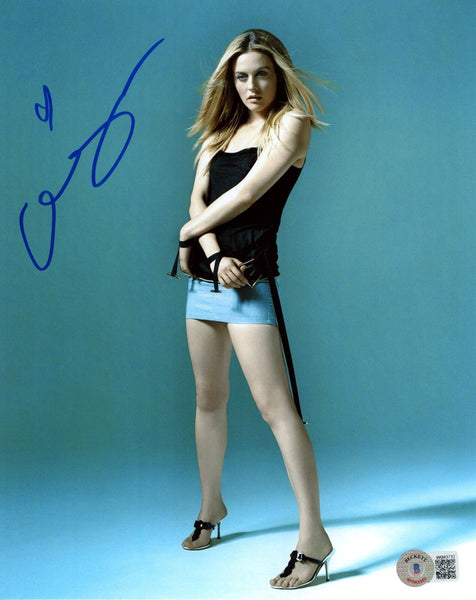 Alicia Silverstone Autographed/Signed Clueless 8x10 Photo Beckett 46648