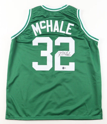 Kevin McHale Signed Boston Celtics Jersey (Beckett) 7xAll Star / 3xNBA Champion