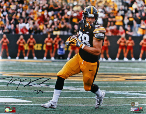 TJ Hockenson Autographed Iowa 16x20 Running Photo-Beckett W Hologram *Black