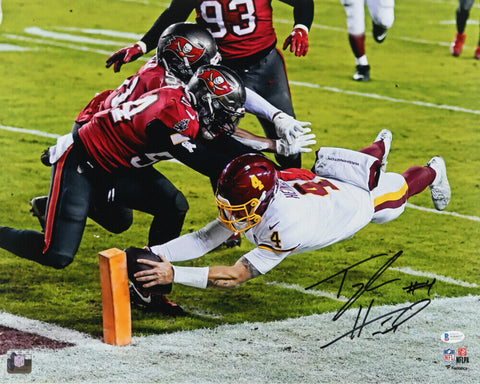 TAYLOR HEINICKE SIGNED WASHINGTON COMMANDERS 16x20 THE DIVE PHOTO BECKETT