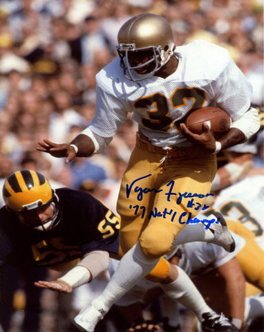 Vegas Ferguson Autographed/Signed Notre Dame Fighting Irish 8x10 Photo 11256