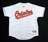 Brooks Robinson Signed Baltimore Orioles Jersey (Beckett COA) All Star 3rd Base