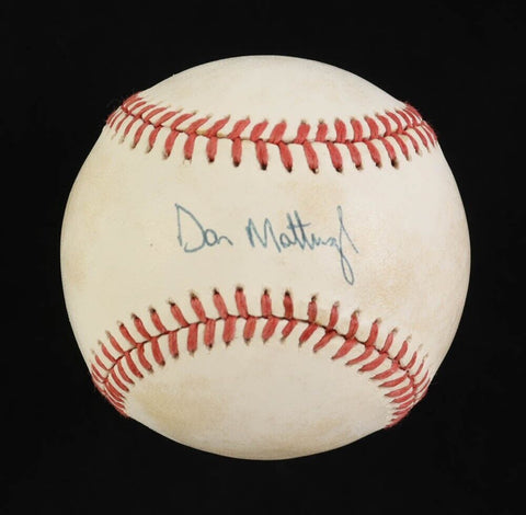 Don Mattingly New York Yankees Signed A.L Baseball (JSA) 6xAll Star 1st Baseman