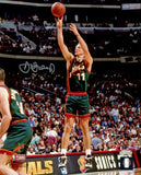 DETLEF SCHREMPF AUTOGRAPHED 8X10 PHOTO SEATTLE SUPERSONICS MCS HOLO 202450