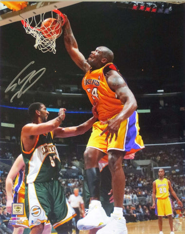 Shaquille O'Neal Autographed Los Angeles Lakers 16x20 Photo Beckett Witnessed #3