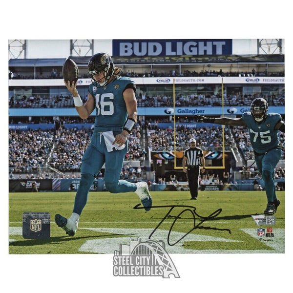 Trevor Lawrence Autographed Jacksonville 8x10 Football Photo - Fanatics