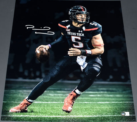 PATRICK MAHOMES II AUTOGRAPHED TEXAS TECH RED RAIDERS 16x20 PHOTO BECKETT