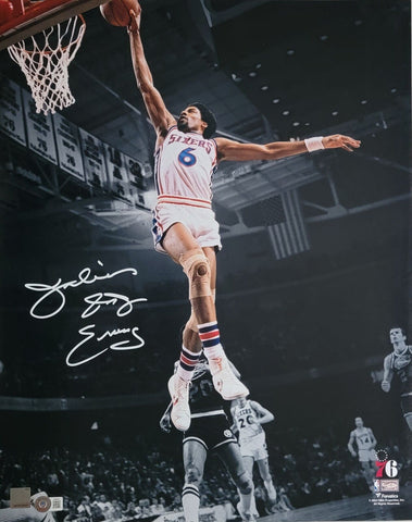 Julius Erving Signed Philadelphia 76ers Spotlight 16x20 Photo Beckett Witnessed