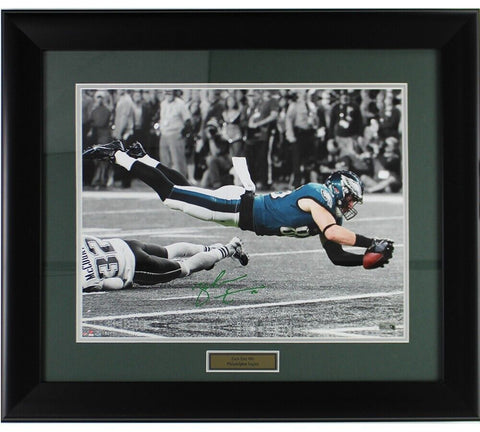 Zach Ertz Signed Philadelphia Eagles Framed 16x20 NFL Spotlight Photo