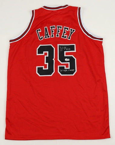 Jason Caffey Signed Chicago Bulls Red Jersey Inscribed "2x NBA Champs" (Beckett)