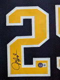 FRAMED MICHIGAN WOLVERINES JUWAN HOWARD AUTOGRAPHED SIGNED JERSEY BECKETT HOLO